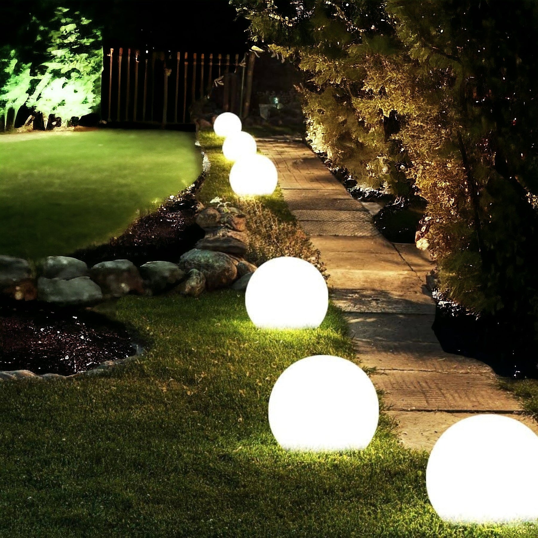 Illumina il giardino con UNIVERSO